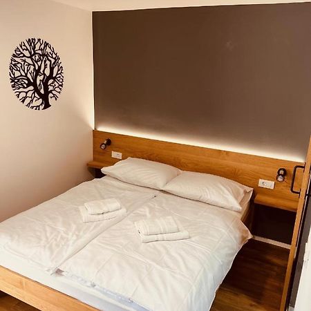 Pjagodic Hotel Cerklje - 5Min To Airport Cerklje na Gorenjskem Esterno foto